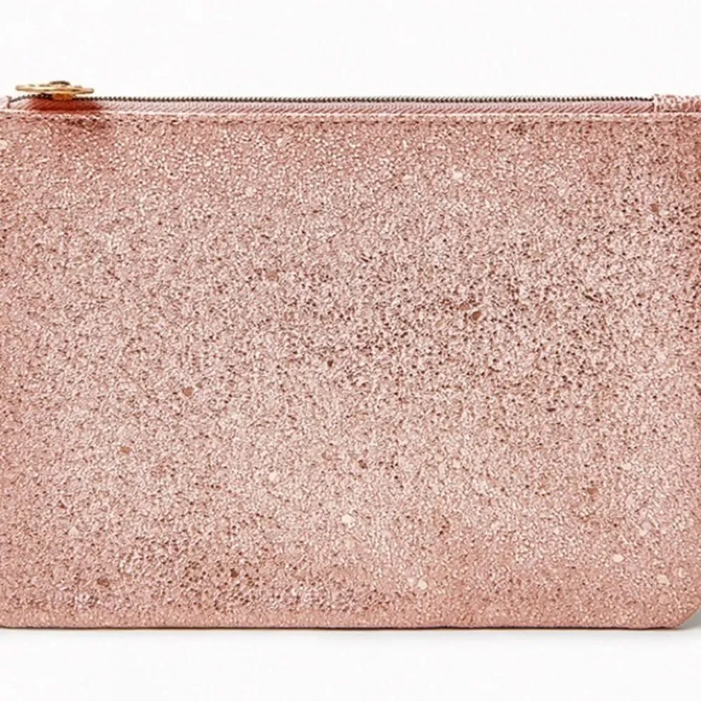 NWT limited edition IPSY December 2021 Bag